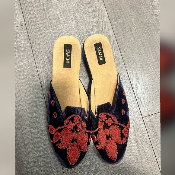 SAACHI Satin Beaded Embroidered Embellished Slip on Mule Size 9 $300 - Picture 4 of 4